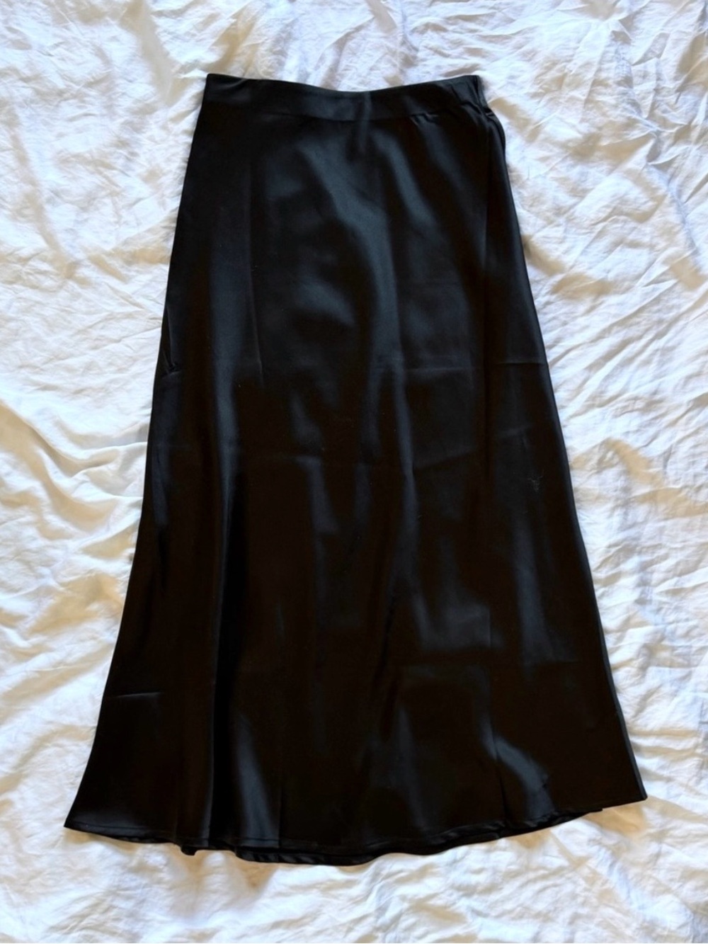 🖤Black Satin Midi Skirt🖤